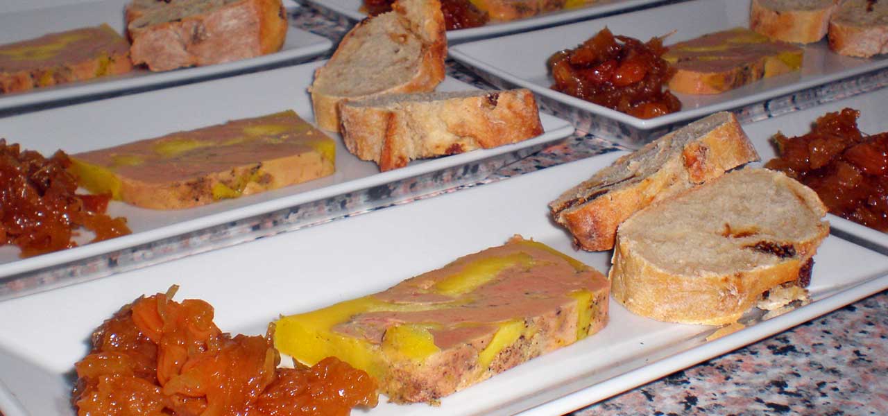 l'auberge au coeur des monts vous propose de manger des bons petits plats cuisinés maison dans un cadre original et très sympathique arvimedia